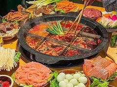 -渝嘴小老弟老火锅(华新村店)