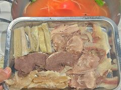 -王奋斗贵州酸汤牛肉火锅