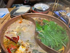 -洱火云南酸菜牛肉火锅(石景山当代商城店)