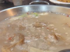 -老来福·非遗酸汤兔(凯旋路店)