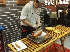 师傅在片鸭-京味民福烤鸭店(建设四马路店)
