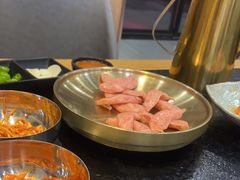 -臻牛烤肉