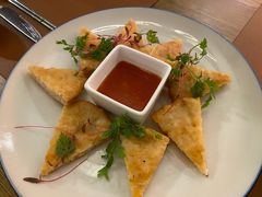 月亮虾饼ShrimpPancakes-Golden Lily河内巴黎法越料理餐厅(建国西路店)