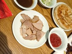 -李连贵酒家熏肉大饼(昆明街店)