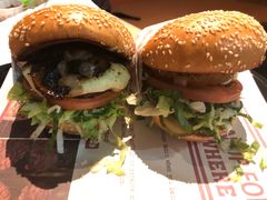 -The Habit Burger Grill 哈比特汉堡(复兴soho店)