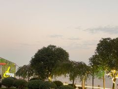 -鹰龙海畔度假酒店(咸祥店)