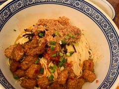 辣肉面-沪西老弄堂面馆(定西路店)