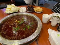 -刘胖娃鱼庄·特色肥肠鱼(杨家坪店)