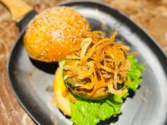 -Let'sBURGERplus·非常创意汉堡(三里屯店)