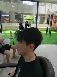 -尤司男士国潮理发馆