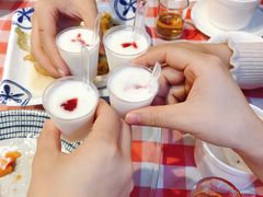 草莓酸奶-龙桥私厨·姜花菊花过桥鱼·顺德菜(容桂店)