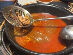 -两三事小郡肝串串香火锅(桂庙店)