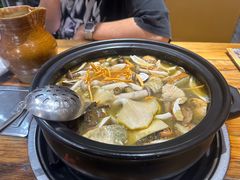-菌之家·专业纯野生菌火锅·特色炒菌