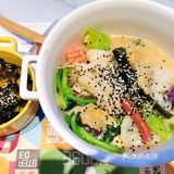 店不大，但味道是真绝！也可以自己调料碗