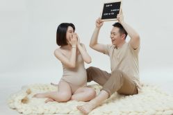 点击看大图 -专注孕妇照亲子照·纪田摄影