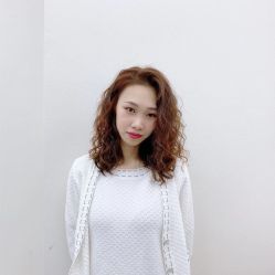 -朗峰专业美发沙龙