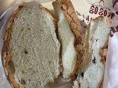 -秀云俄罗斯列巴屋(军星小区店)
