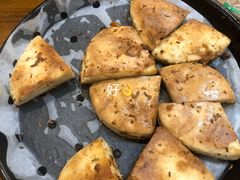 料理烤特色火烧-老东镇啤酒屋海鲜加工·蒸汽海鲜·海鲜烧烤(台东店)