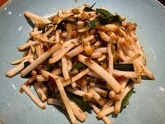 -魏铭鱼头捞饭(晋阳路店)