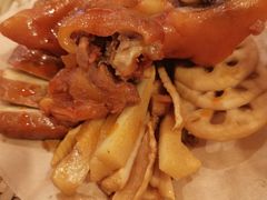 川味热卤三重凑-渔语鱼新川菜Bistro(万象天地店)