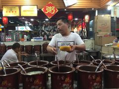-食上东新街美食街区(民乐新都会店)