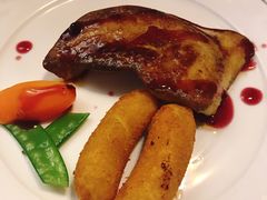 法式鹅肝配菠萝红酒汁-92°C俄式厨房(中央大街店)