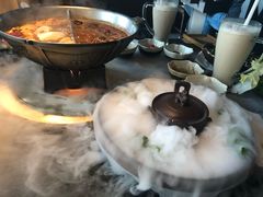-湊湊火锅·茶憩(新中关购物中心店)