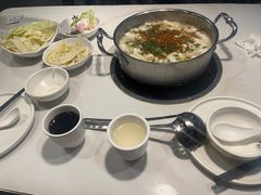 -德林酸菜鱼火锅(南丹店)