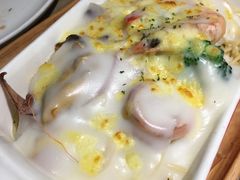 忌廉汁焗海鲜意粉-卡朋西餐(较场西路店)