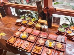 -银米·云南传统过桥米线(双廊黑金冠店)