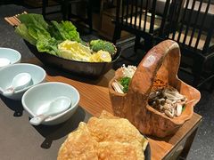 -捞王锅物料理(上海世茂广场店)