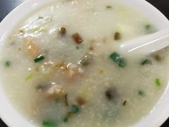 皮蛋瘦肉粥-伍湛记 · 广州老字号(龙津中路店)
