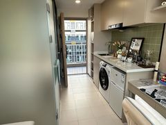 -东方体育中心(地铁站)