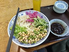 老北京炸酱面-门框胡同百年卤煮(新街口店)