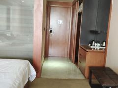 -维也纳酒店(广州南站汉溪长隆地铁站景区店)