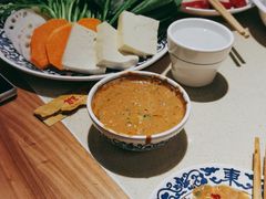 -东镇老火锅(长春路首店)