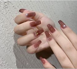 -悦指间美甲美睫