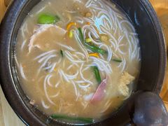 -勺子米线·云南传统小吃市集(四方街店)