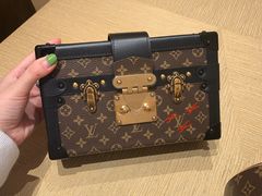 -LV路易威登(万象城店)
