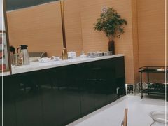 -红鼎豆捞·非遗鲍皇汤火锅(宝丰路店)