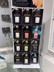 -AI艾耳·专业手工耳洞·穿孔美学馆