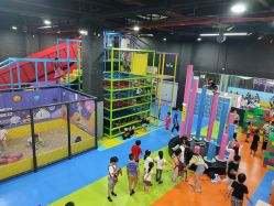 -蹦贝运动中心·蹦床·攀岩·闯关(龙岗店)