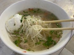 -努拉洪鸡蛋面馆