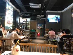 大堂-顺德公广东猪肚鸡·煲仔饭(白石洲店)