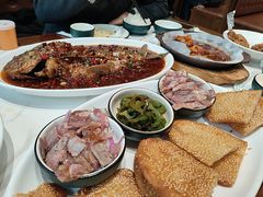 -梅利汴京烤鸭•开封豫菜地标店(东大街店)
