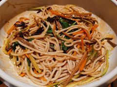 鸡丝凉米线-云海肴·汽锅鸡·云南菜(美罗城店)