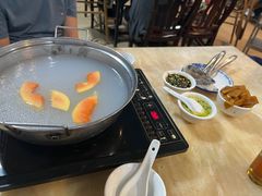 木瓜粥水锅-华哥新鲜猪精品美食