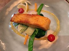 -SISTERS BAR RESTAURANT川意酒馆(嘉善老市H楼店)
