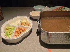 -左庭右院鲜牛肉火锅黑金店(陆家嘴中心店)