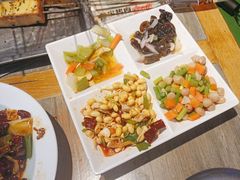 -叁宝烤肉• 西安烧烤(高科新花园店)